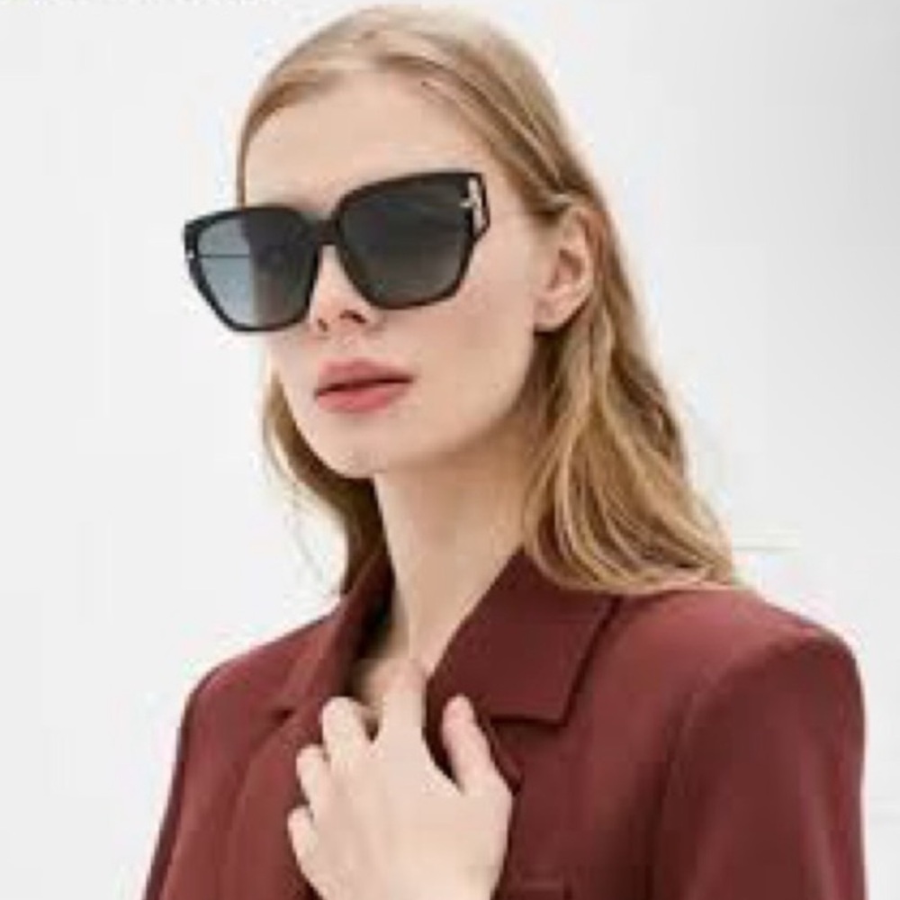 NEW CHRISTIAN DIOR DiorDirection3F SUNGLASSES & CASE - Picture 4 of 16